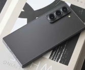 曝三星GalaxyZFold7采用钛金属背板 考虑移除 digitizer（数字转换器）组件！