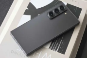 曝三星GalaxyZFold7采用钛金属背板 考虑移除 digitizer（数字转换器）组件！