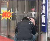 长沙一派出所不提倡抱头蹲下拍照 到底什么情况