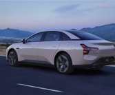 头灯尾灯一个样 小鹏新系列首车M03官图发布：15万级的“Model 3”！