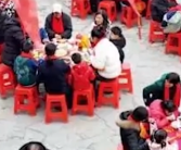 重庆多地禁办“无事酒”背后 打工一年省下来的钱都不够！