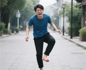 别拿脚气不当病！男子因脚气引发丹毒高烧三天不退！