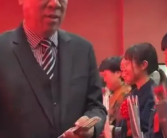 老板妇女节发120万给女员工：公司就是全体女员工的娘家！