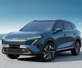 五菱首款新能源双动力SUV！五菱星光S内饰公布：8月上市！