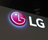 LG显示颠覆传统！电视产线测试新型OLED技术：分辨率突破在望！