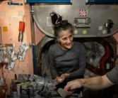 滞留宇航员看到回家的希望！SpaceX龙飞船取消发射后 已确定新发射日期！