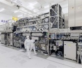 力争2027年量产2nm！日本接收首台EUV光刻机：重71吨、四阶段安装！