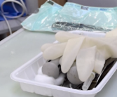 男孩磕掉5颗牙老师把牙放鲜奶里 教科书般的操作！
