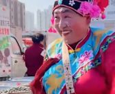 网红杨老二疑因被灌酒后去世 哥哥发声！