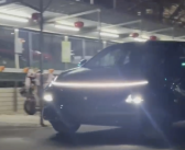 新款小鹏G6道路测试曝光：亮起智驾“小蓝灯”!