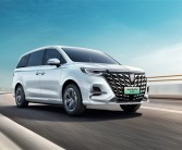 上汽荣威iMAX8 DMH新陆尊成全球续航最长MPV：实测超1500km！