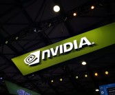 NVIDIA几度濒死仍成AI霸主：与黄仁勋共事者揭密关键原因！