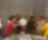 婚礼双方亲戚斗殴 新娘被批单亲没教养！