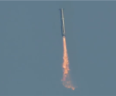 SpaceX星舰第6次试飞成功！特朗普亲临发射现场给马斯克打气！