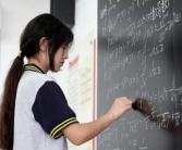 姜萍老师：她不属于天才型 而是属于勤奋型选手！