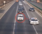 高速惊现老头乐不到50迈一路压车 车主回应引众怒：网友吵翻为何不重罚只教育！
