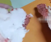 女子买牛肉发现是牛油上贴瘦肉 官方介入处理！