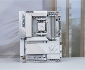 首款全白主板！技嘉X870E AORUS PRO ICE电竞冰雕图赏！