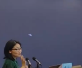 颜宁被学生喊院士笑回“别扭死了” 还是喊我老师吧！