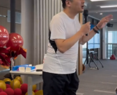 张雪峰宣布公司五一不调休：上班时间还调整到11点!