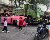 粉丝量近百万！货车全责撞坏劳斯莱斯 女车主不让其掏钱爆火：做人都互相理解下！