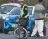 沈腾小品《扶不扶》具象化了 网友:怎么春晚现在就开始彩排了?