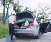 30多岁销售员住车上省6000元房租:不在意别人的眼光!