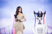 《英雄联盟》LPL美女主持人希然跨界加盟《歌手》：曾参加央视网络春晚！