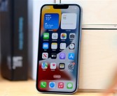 LG/京东方为iPhone SE 4供应OLED面板：刘海屏再度回归!