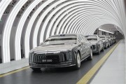 19天大定破5000台 尊界S800批量投产：国产百万豪车交付近了！