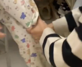 原来真的有人不会跷二郎腿 骨科医生提醒!