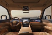 比亚迪售价超百万的豪华SUV！仰望U8L内饰官图公布：一深一浅！