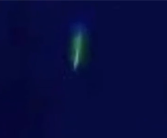 形状像根葱 天津上空出现神秘绿光疑是UFO：官方揭秘！